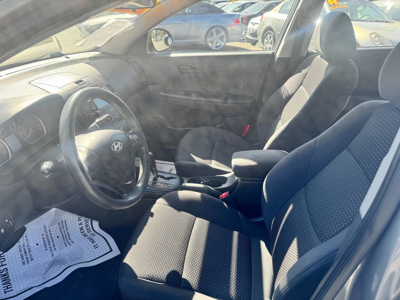 Used 2010 Hyundai Elantra GLS FWD image 11