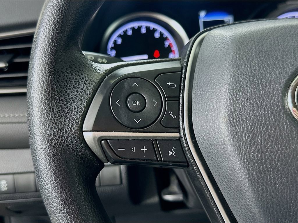 Used 2022 Toyota Camry LE image 22