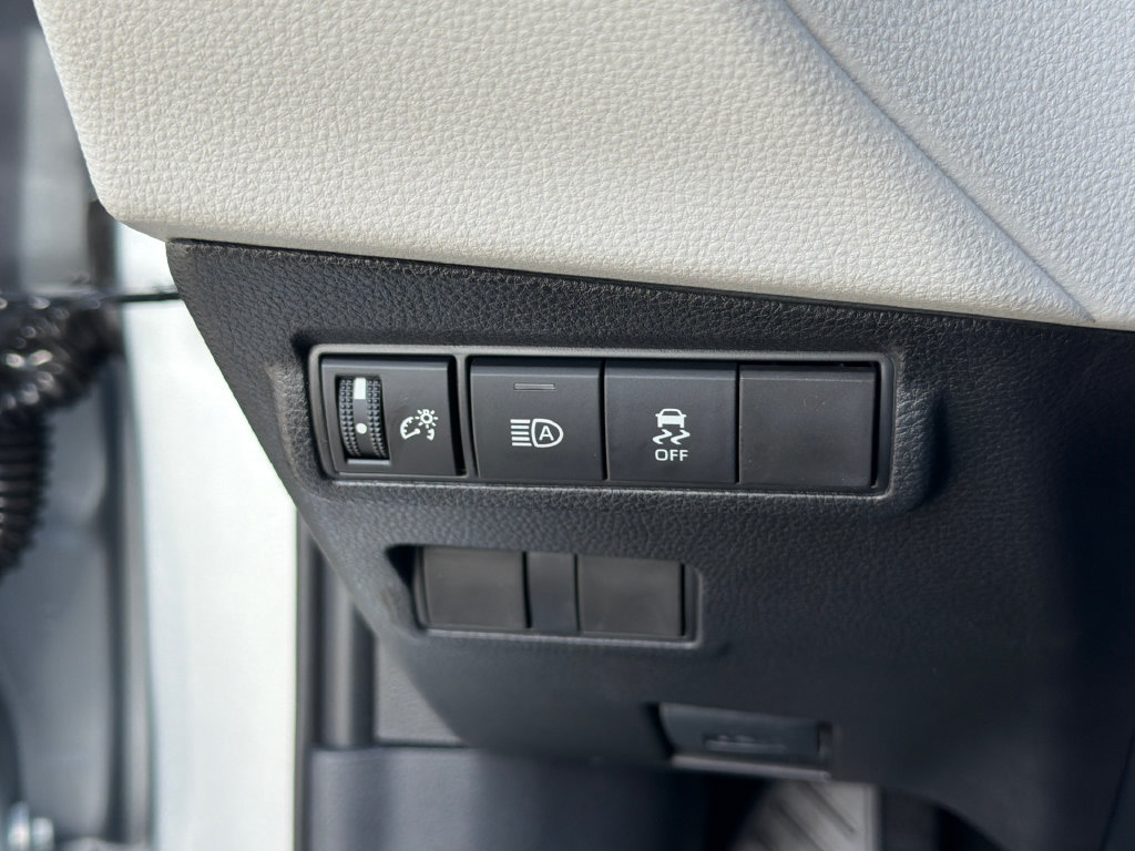 New 2026 Toyota Corolla Cross L FWD image 17