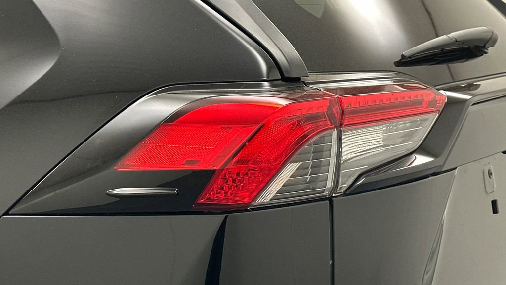 Certified 2022 Toyota RAV4 XLE w/ Convenience Package image 22