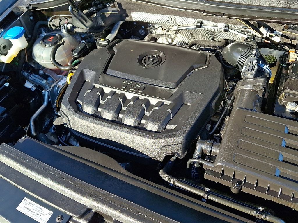 Used 2024 Volkswagen Tiguan SE R-Line image 28
