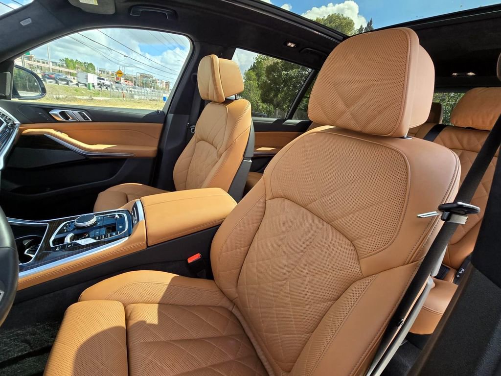 Used 2026 BMW X7 xDrive40i image 28