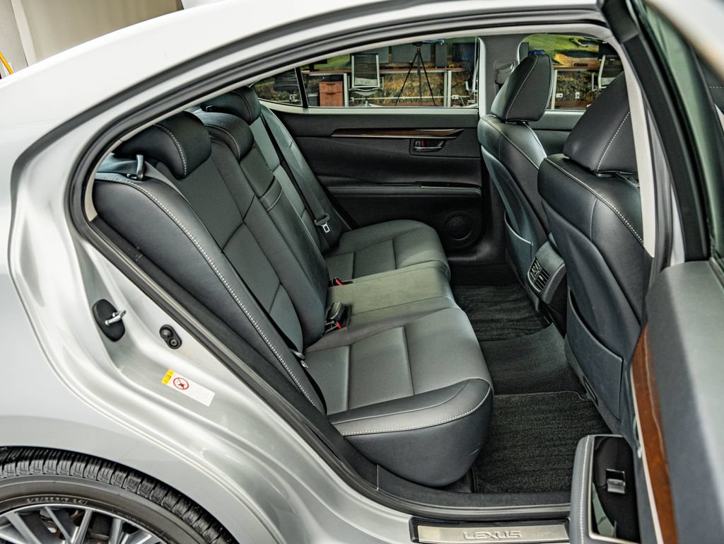 Used 2018 Lexus ES 350 w/ Premier Package FWD image 36