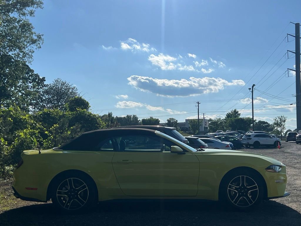 Used 2021 Ford Mustang Premium RWD image 6