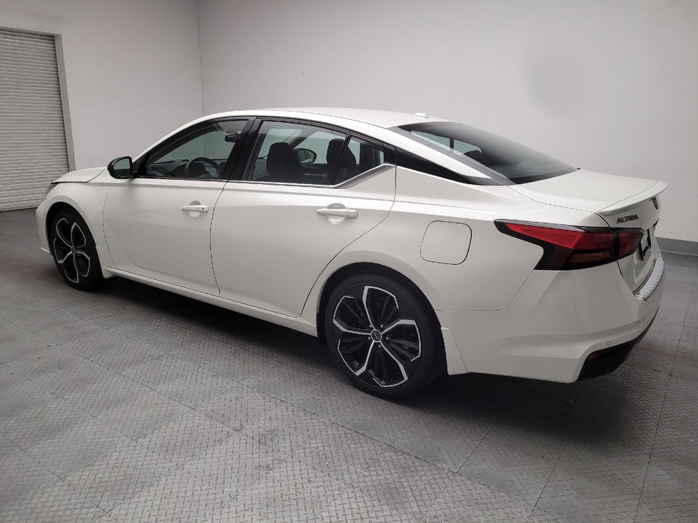 Used 2023 Nissan Altima 2.5 SR FWD image 3