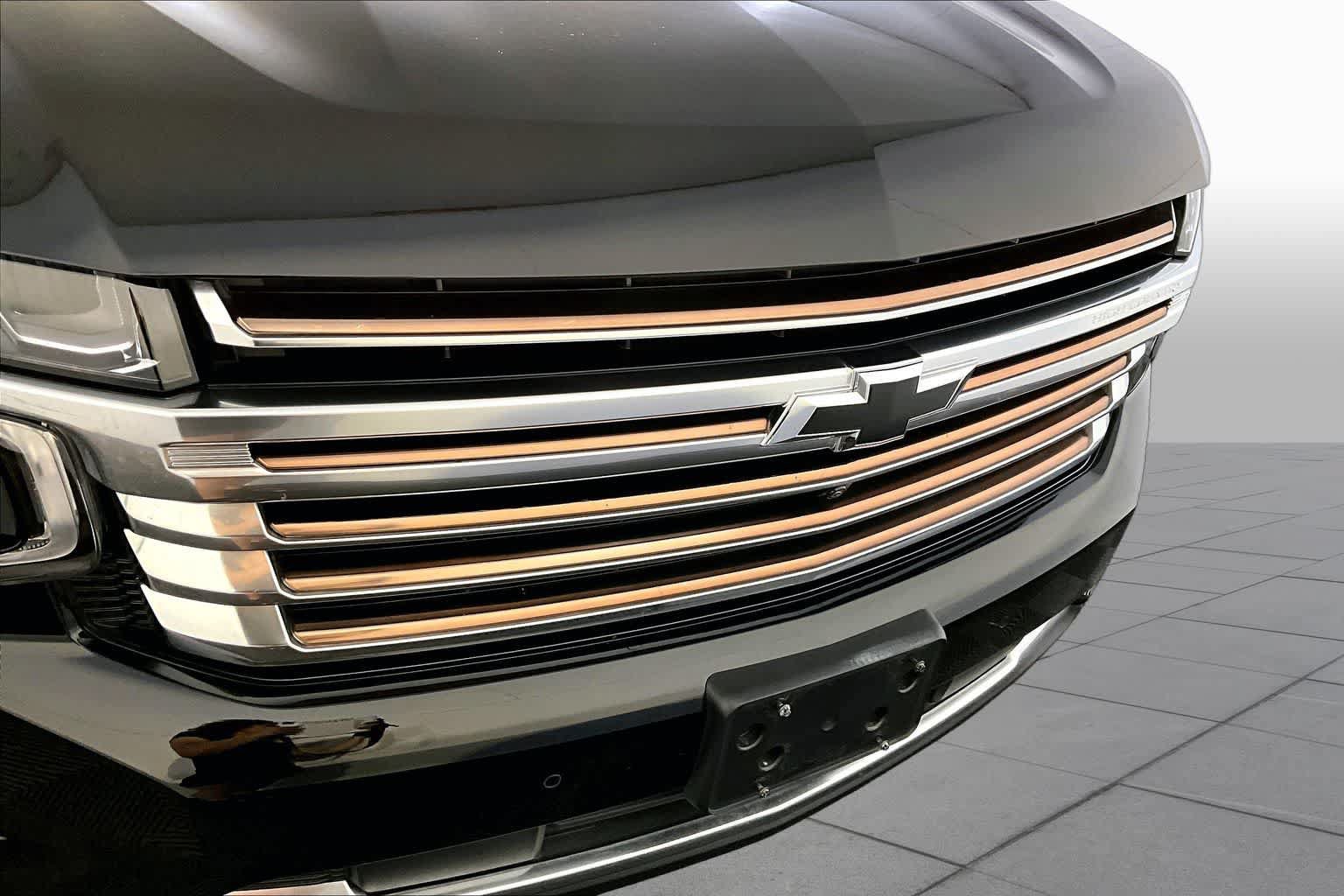 Used 2023 Chevrolet Tahoe High Country w/ Premium Package 2 AWD/4WD image 32