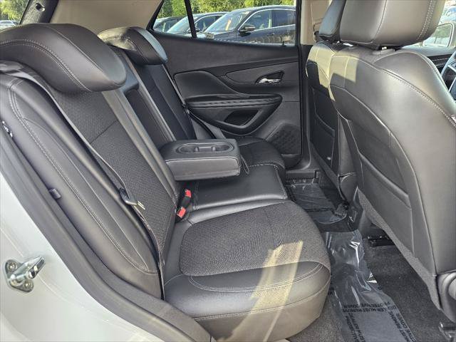 Used 2022 Buick Encore Preferred w/ Safety Package FWD image 6