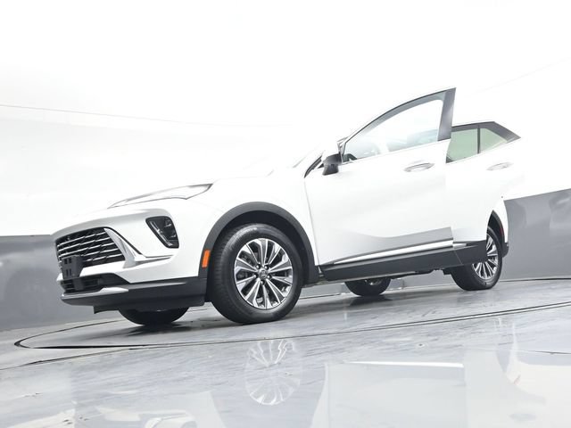 Used 2024 Buick Envision Preferred AWD/4WD image 44