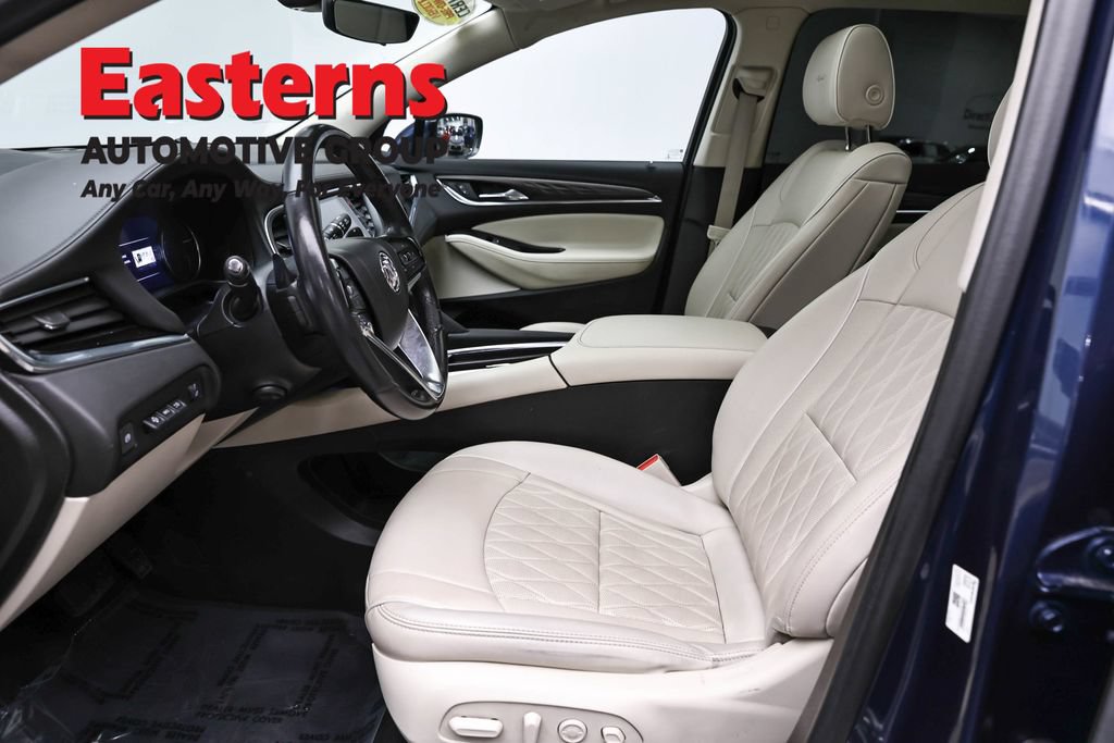 Used 2022 Buick Enclave Avenir w/ Avenir Technology Package AWD/4WD image 14