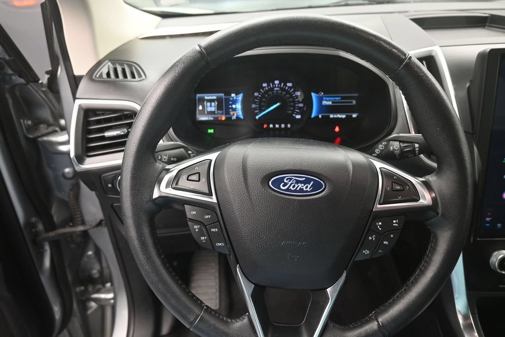Certified 2024 Ford Edge Titanium AWD/4WD image 6