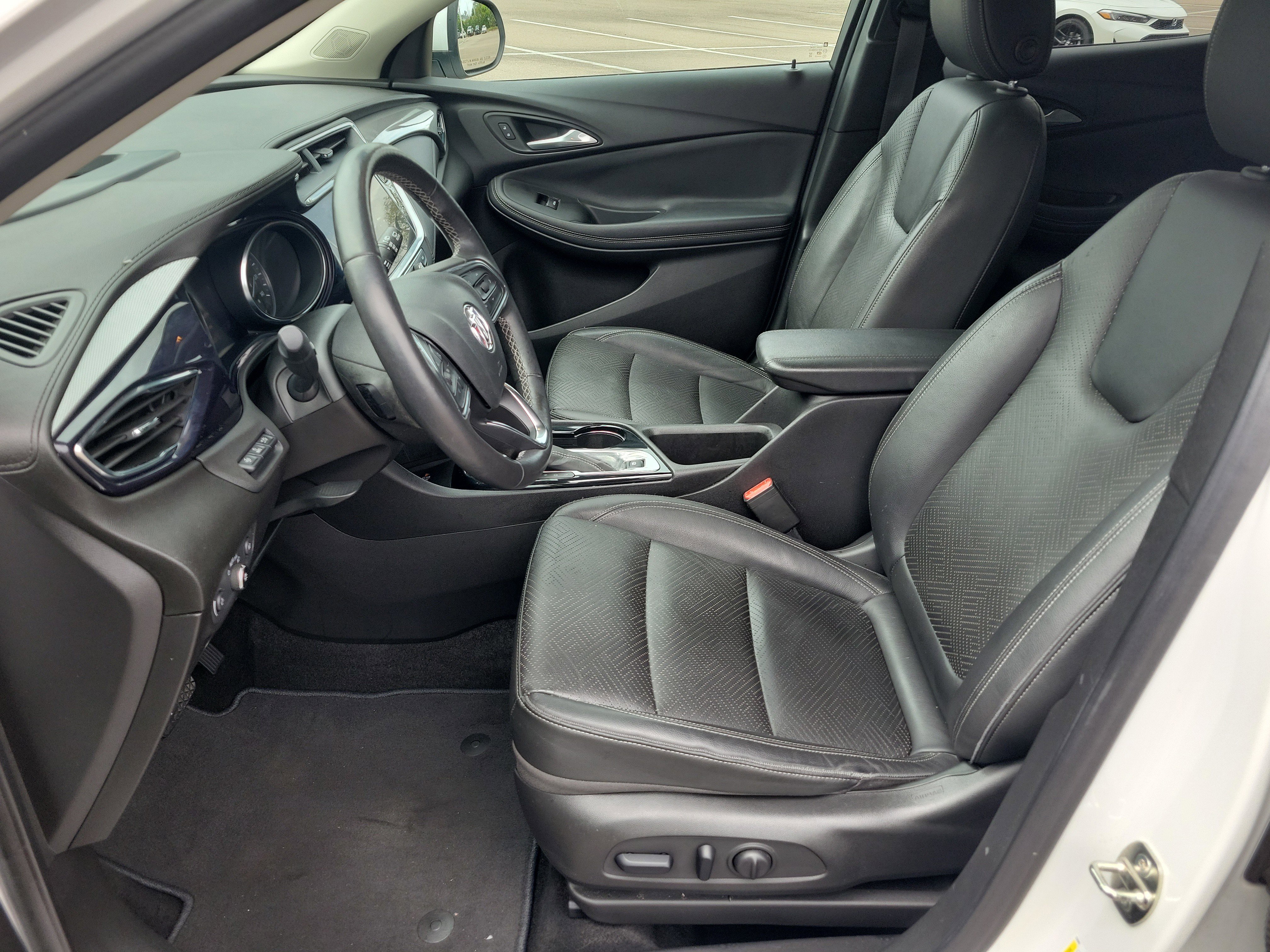 Used 2020 Buick Encore GX Essence w/ Experience Buick Package image 26