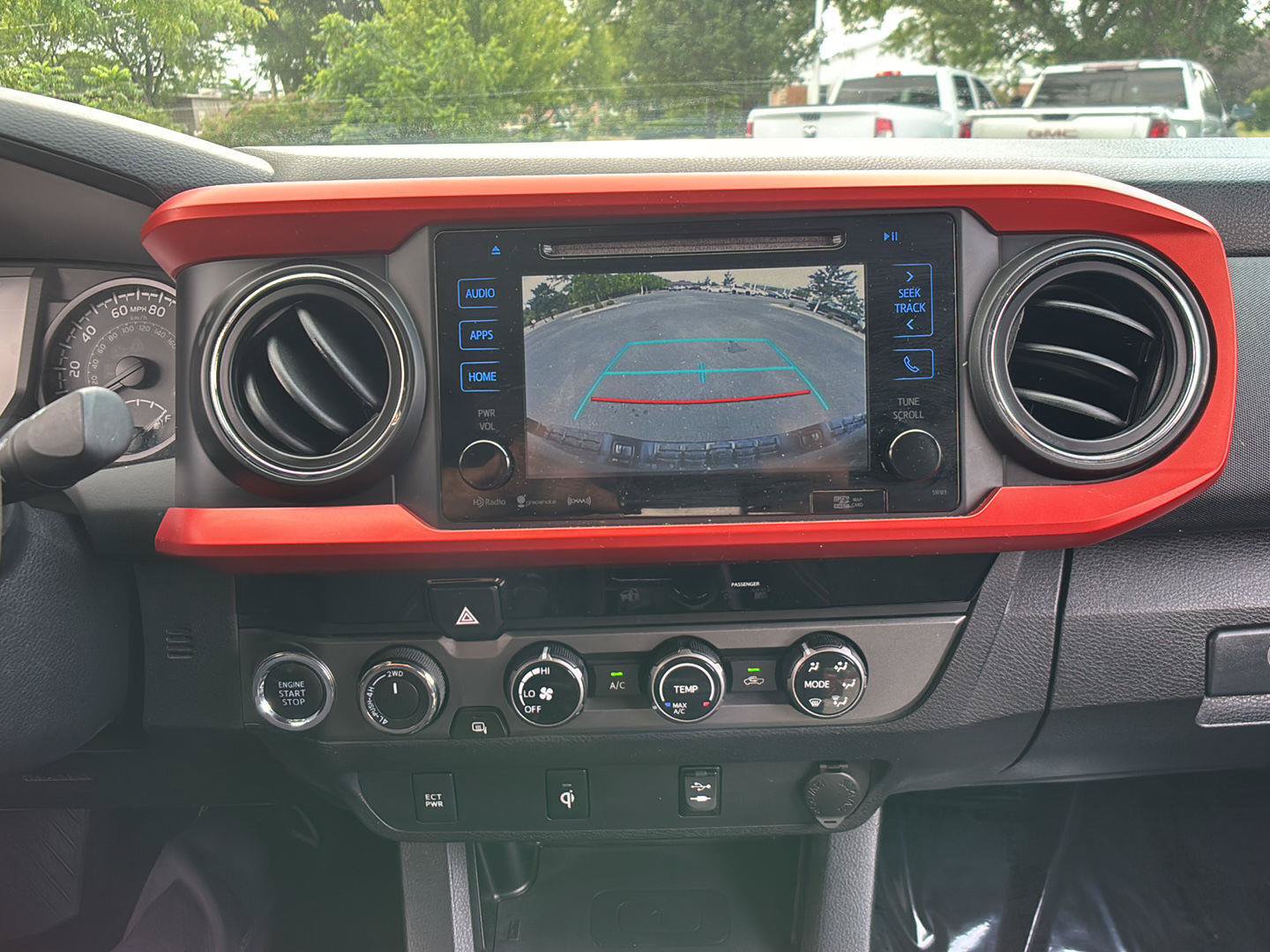 Used 2017 Toyota Tacoma TRD Sport w/ Tow Package AWD/4WD image 34