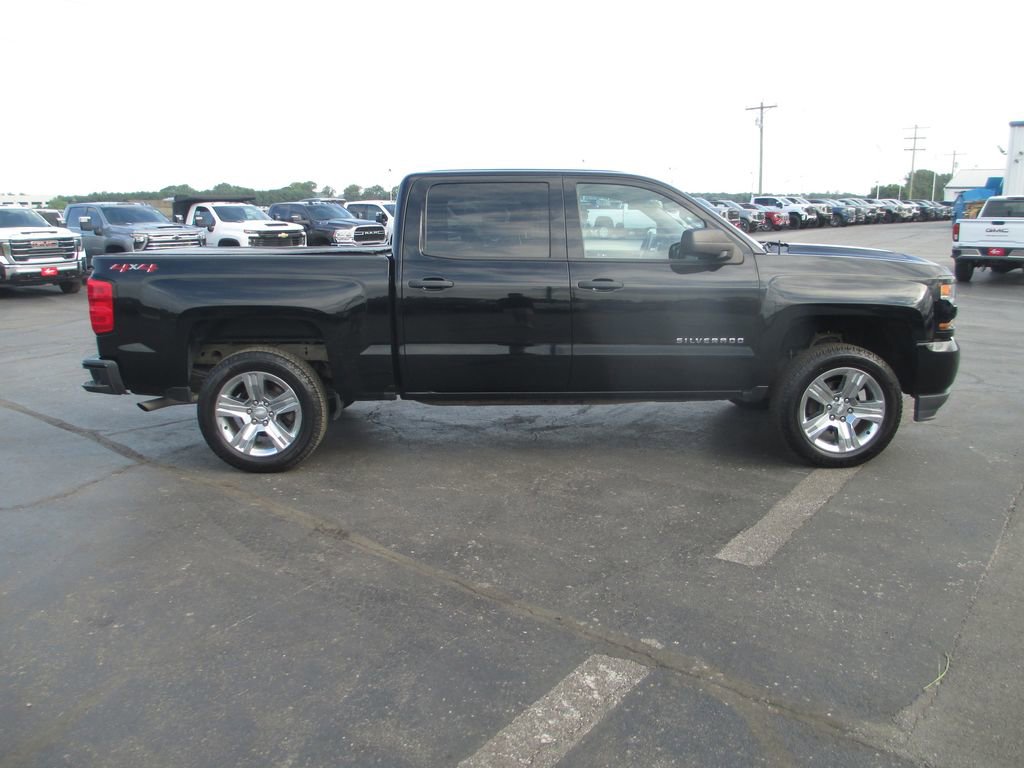 Used 2018 Chevrolet Silverado 1500 Custom w/ Custom Value Package AWD/4WD image 6