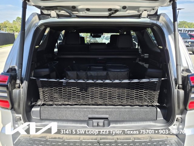 Used 2025 Toyota 4Runner TRD Off-Road Premium AWD/4WD image 9