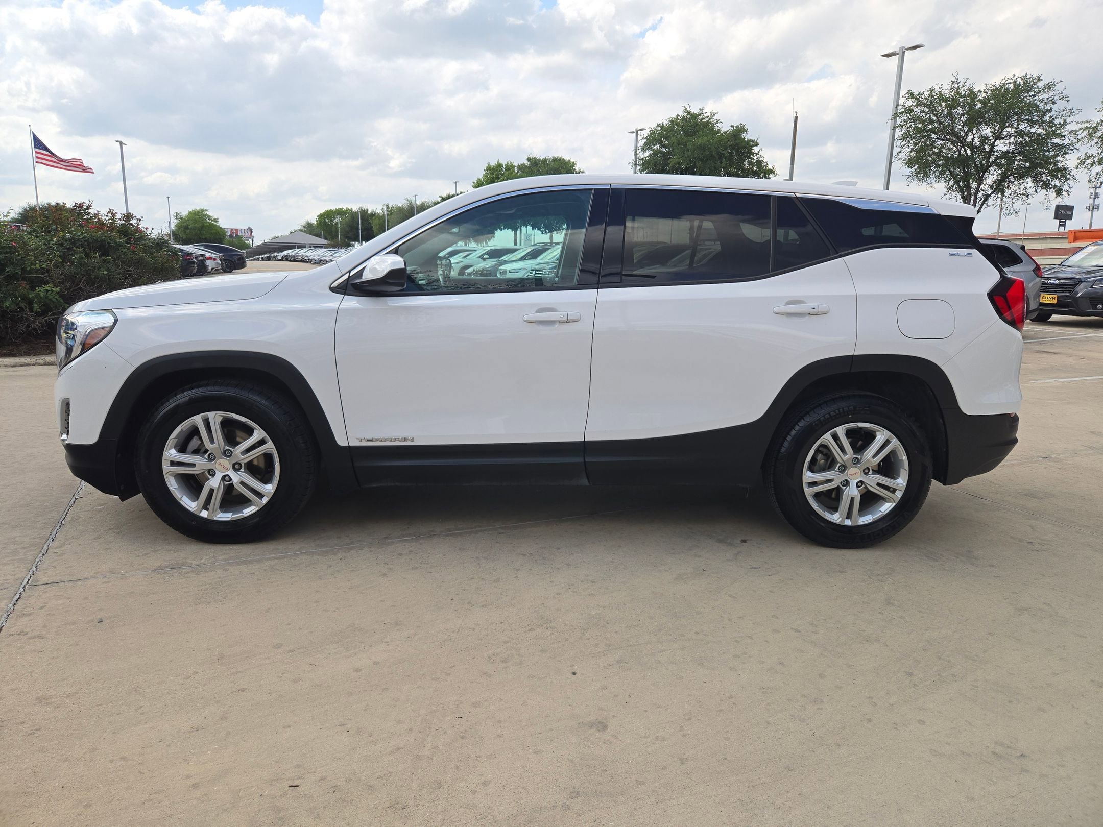 Used 2020 GMC Terrain SLE FWD image 6