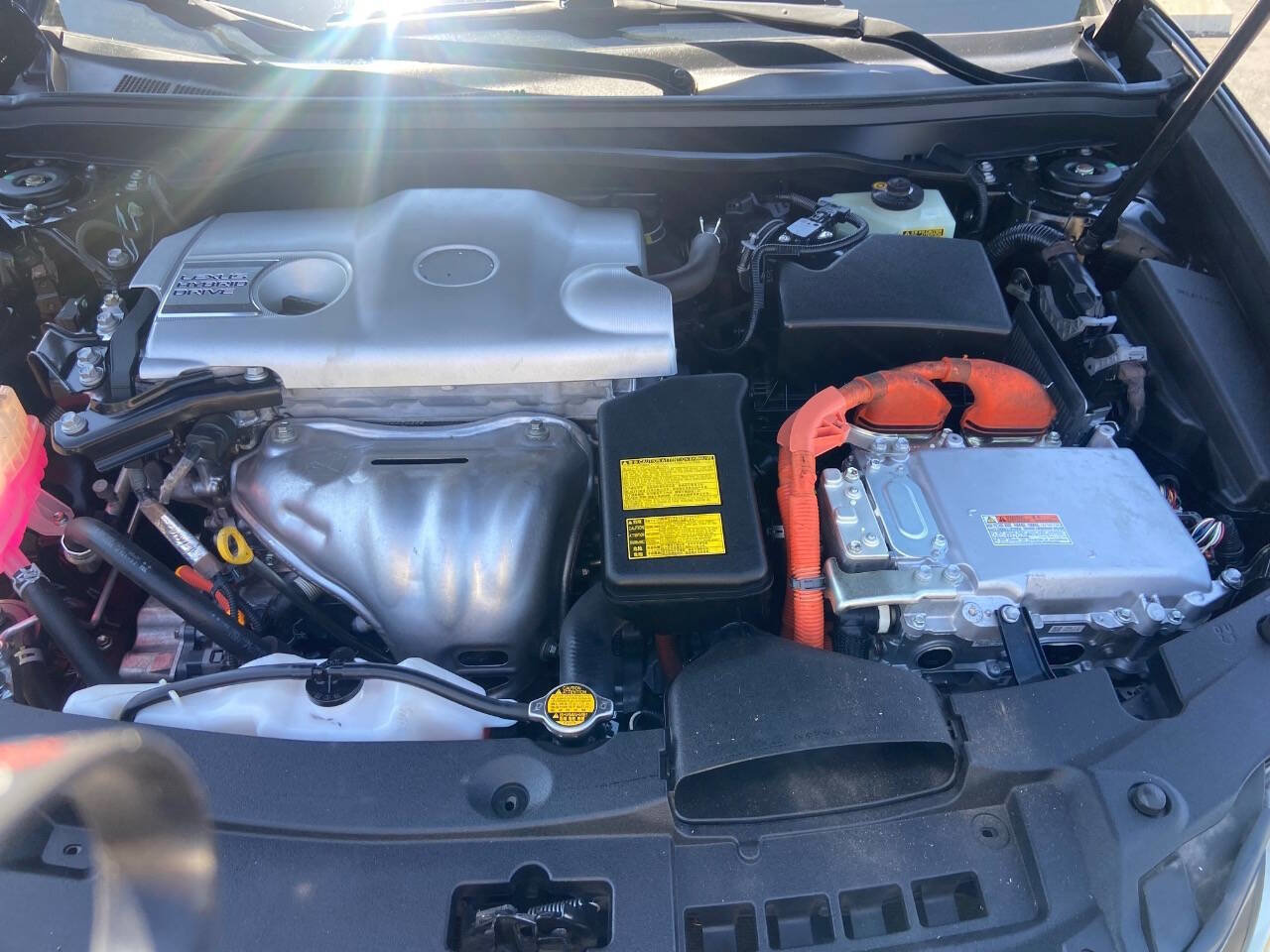 Used 2013 Lexus ES 300h image 15