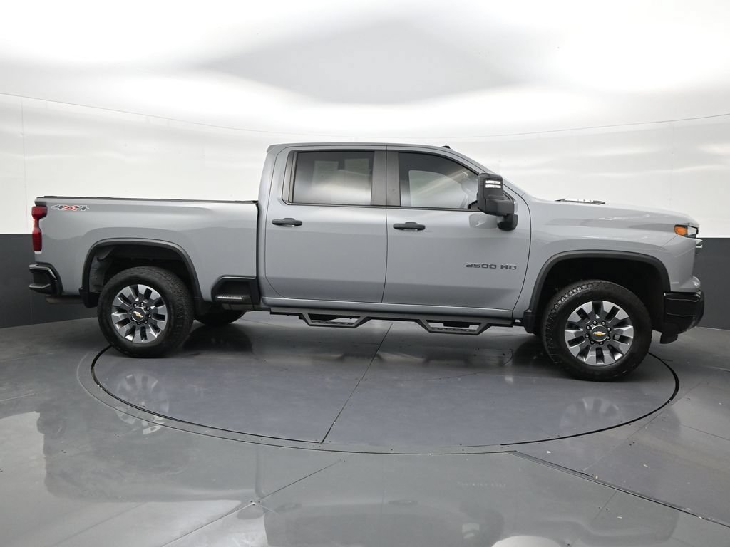 Used 2025 Chevrolet Silverado 2500 Custom w/ Custom Value Package AWD/4WD image 6