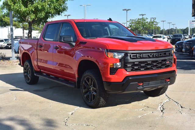 New 2026 Chevrolet Silverado 1500 Custom Trail Boss w/ LPO, Dark Essentials Package AWD/4WD image 3