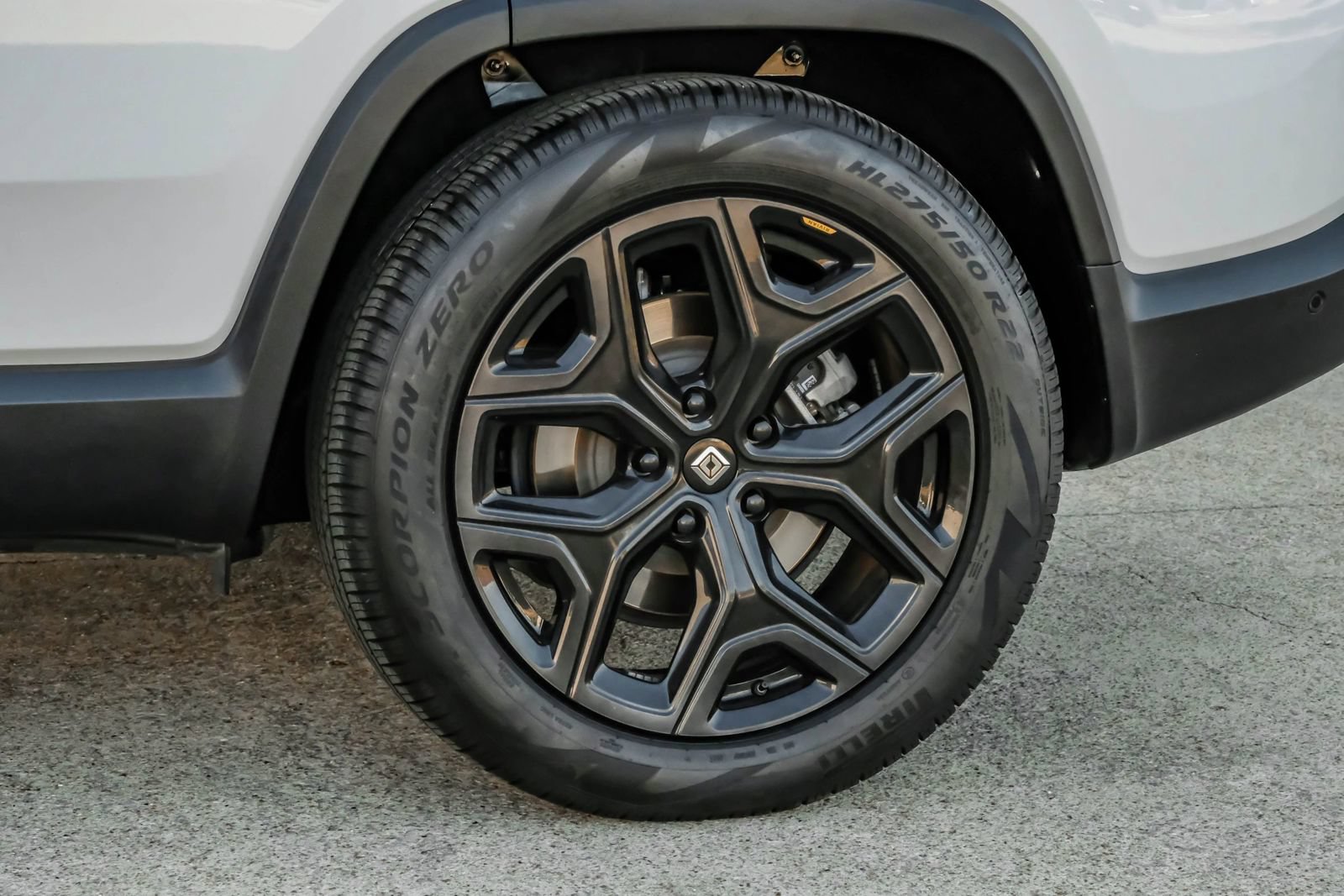 Used 2024 Rivian R1S Adventure AWD/4WD image 69