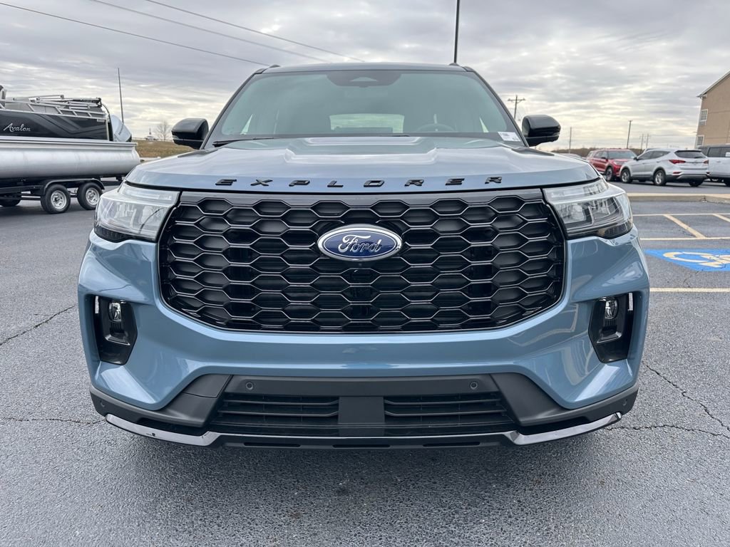 New 2026 Ford Explorer ST-Line image 3