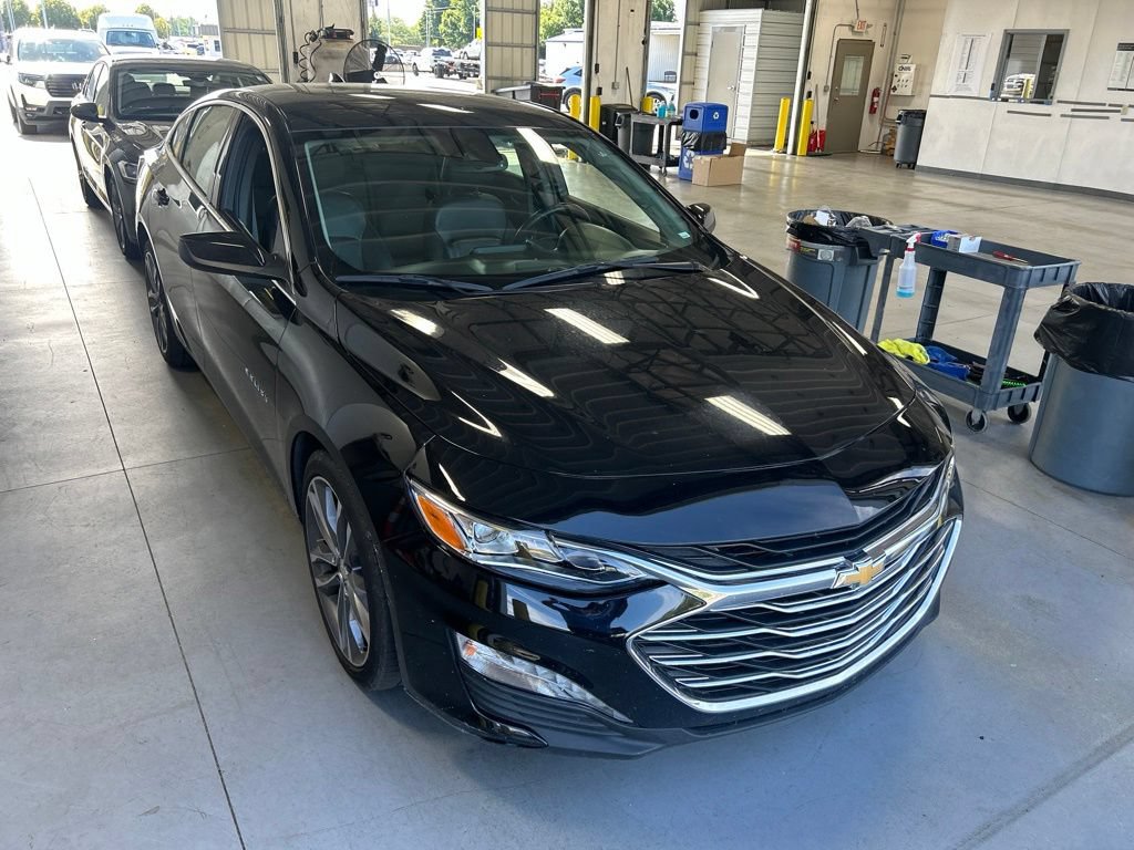 Used 2024 Chevrolet Malibu LT FWD image 1