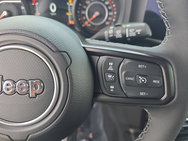 Used 2026 Jeep Wrangler Unlimited Rubicon AWD/4WD image 18