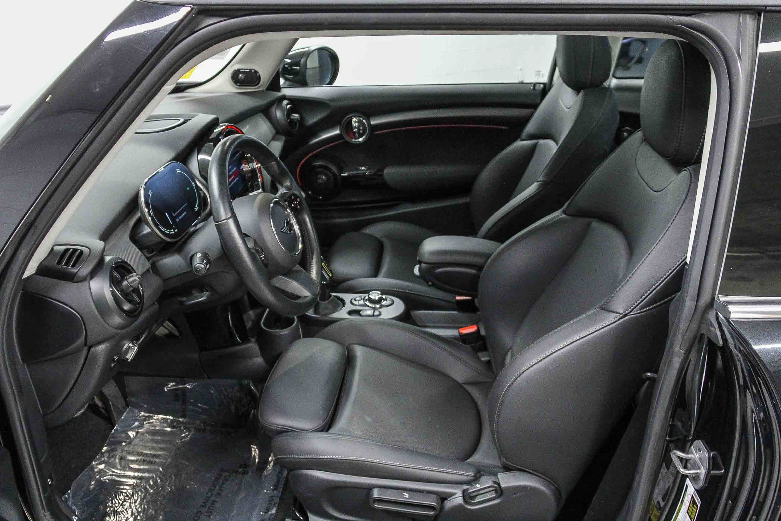 Used 2024 MINI Cooper SE FWD image 19