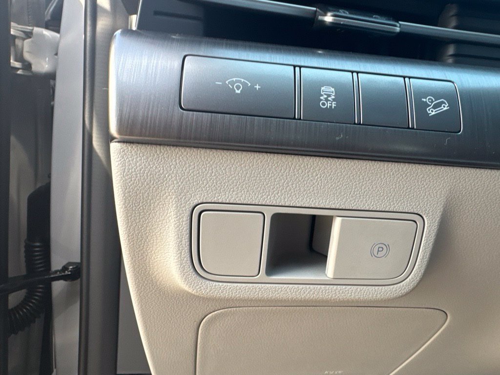 New 2026 Hyundai Kona SEL Sport FWD image 17