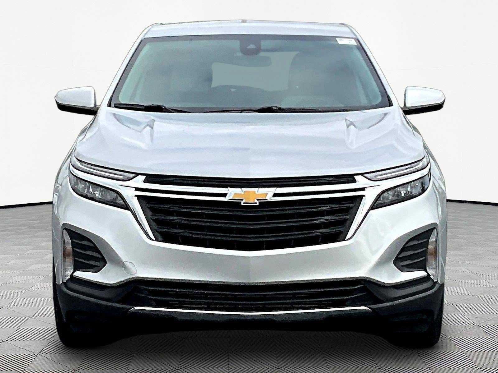 Used 2022 Chevrolet Equinox LT FWD image 2