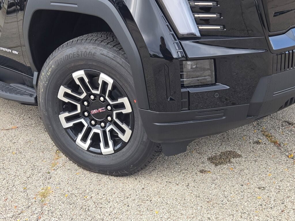 New 2026 GMC Sierra EV Elevation image 3