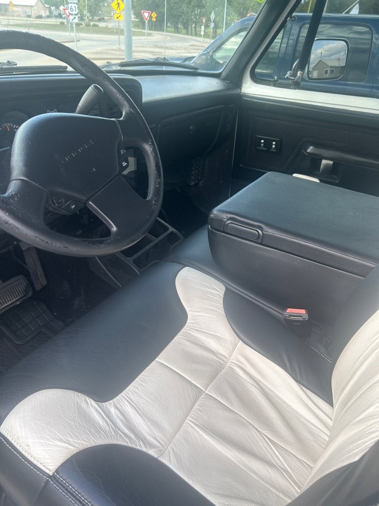 Used 1993 Dodge D/W Truck 250 image 15