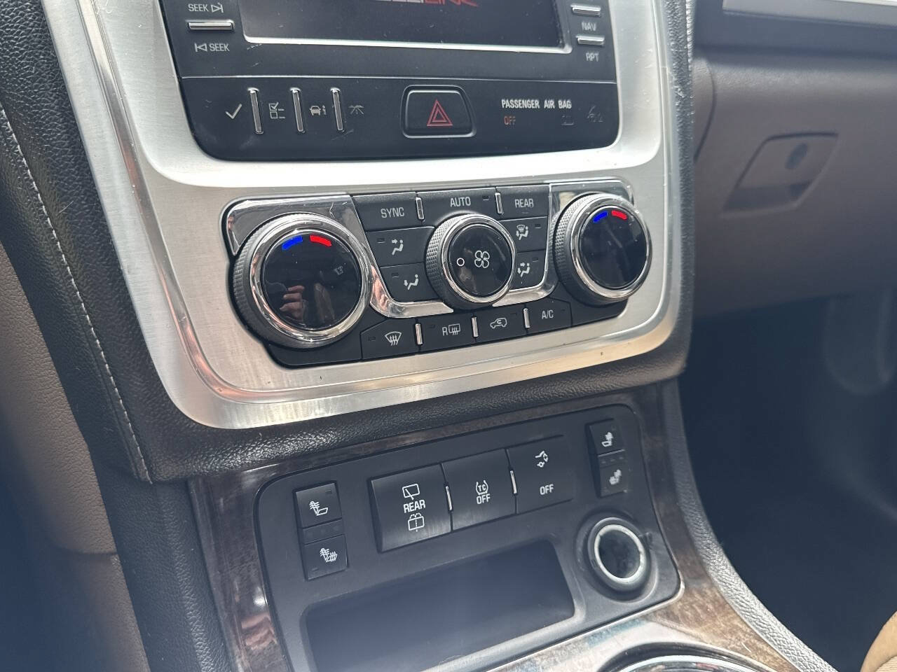 Used 2013 GMC Acadia SLT AWD/4WD image 34