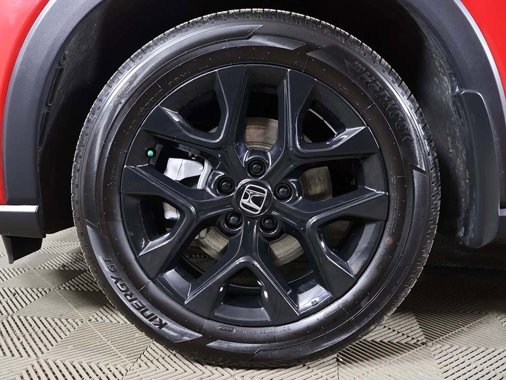 Used 2025 Honda HR-V Sport image 17