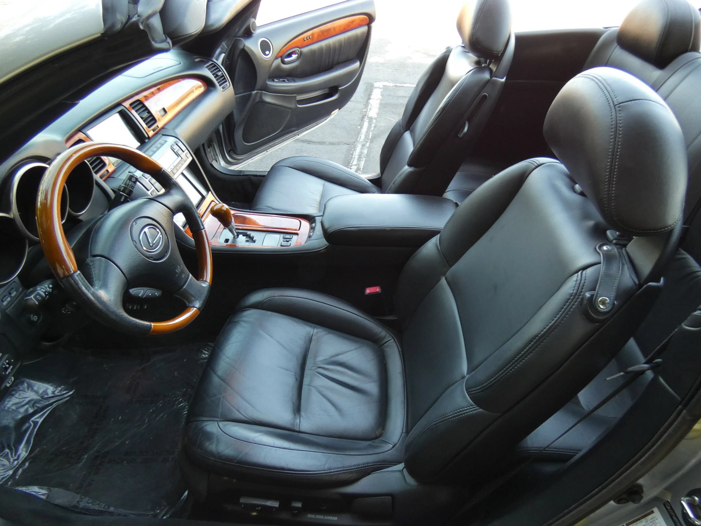 Used 2006 Lexus SC 430 Convertible RWD image 37