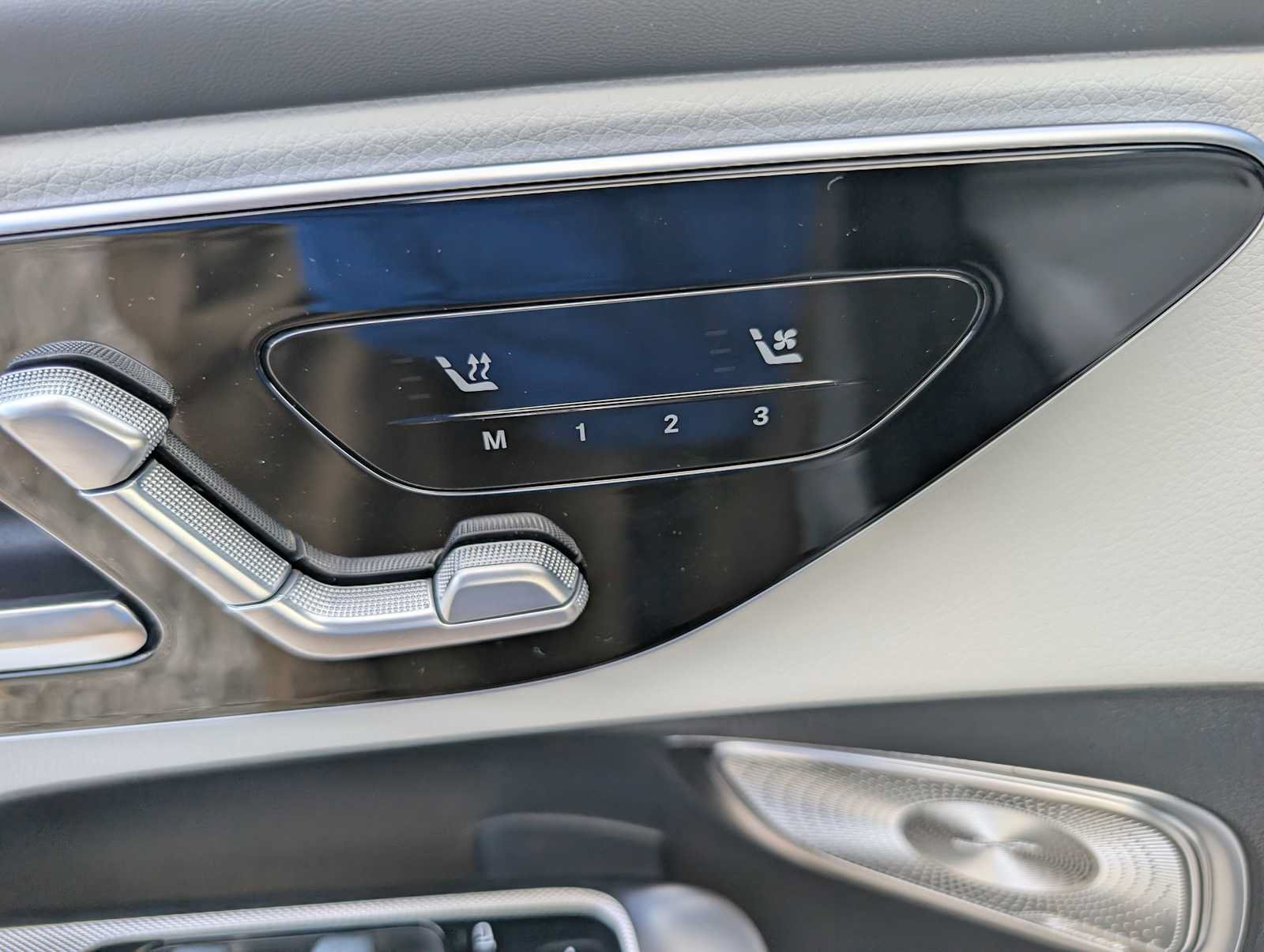 New 2027 Mercedes-Benz GLC 300 4MATIC image 30