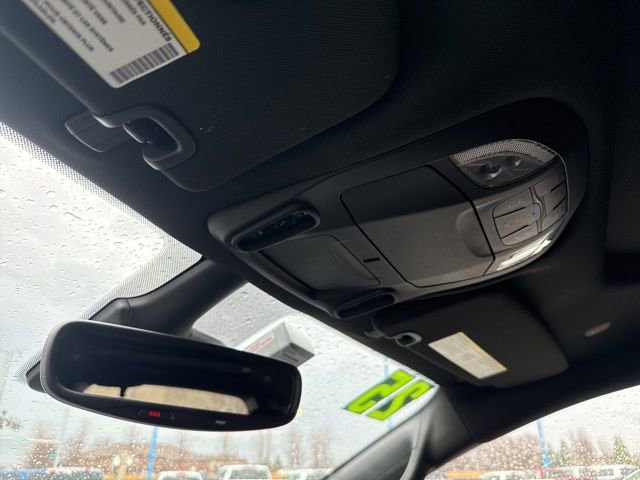 Used 2025 Chrysler Pacifica Limited image 42