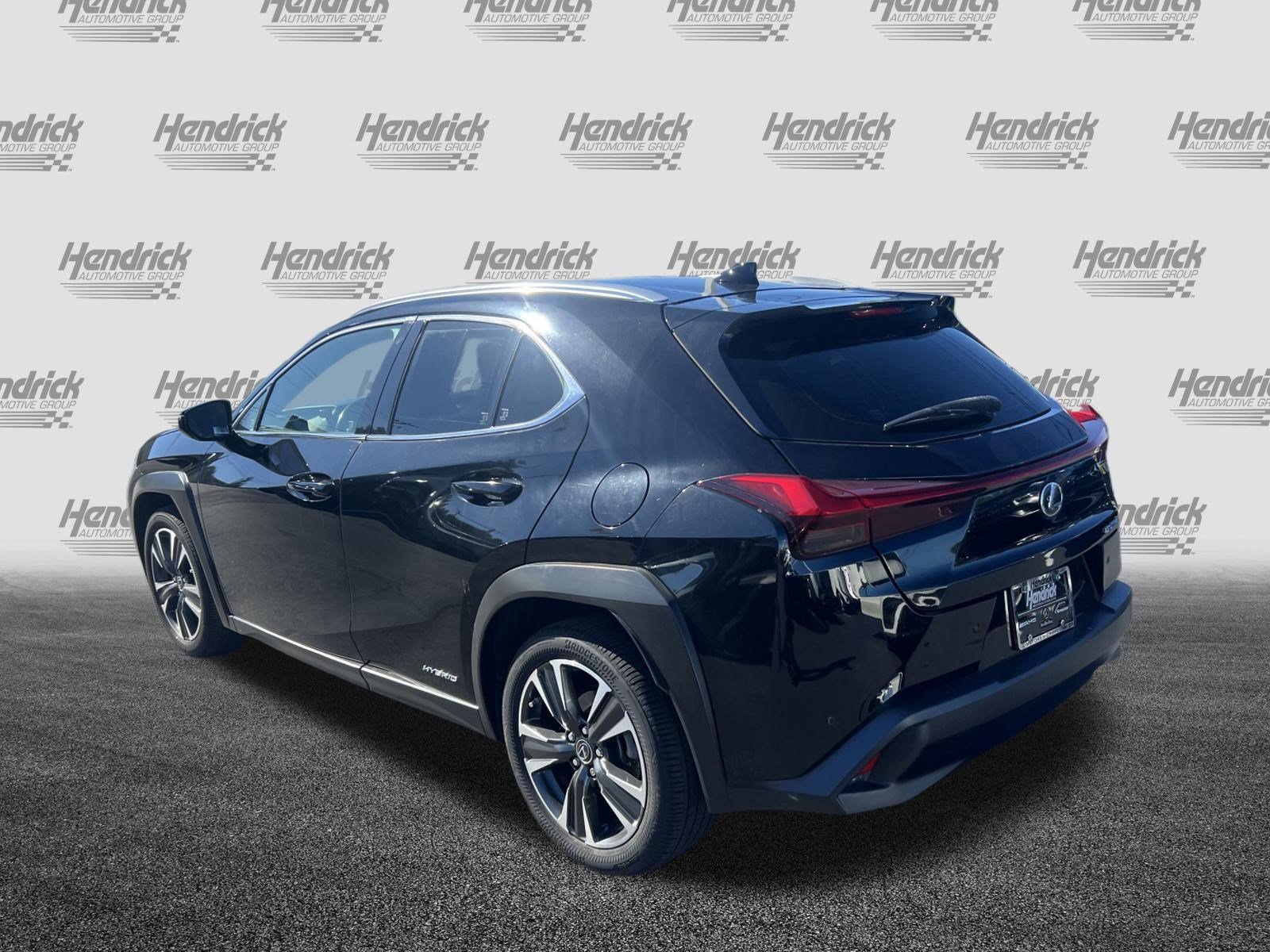 Used 2021 Lexus UX 250h w/ Accessory Package (Z1) AWD/4WD image 8