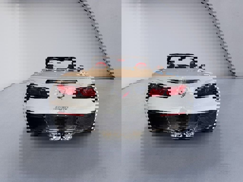 Used 2015 Chevrolet Corvette Stingray Convertible w/ 2LT Preferred Equipment Group RWD image 6