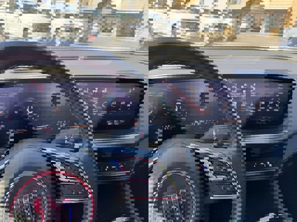 Used 2024 Buick Envision Preferred image 8