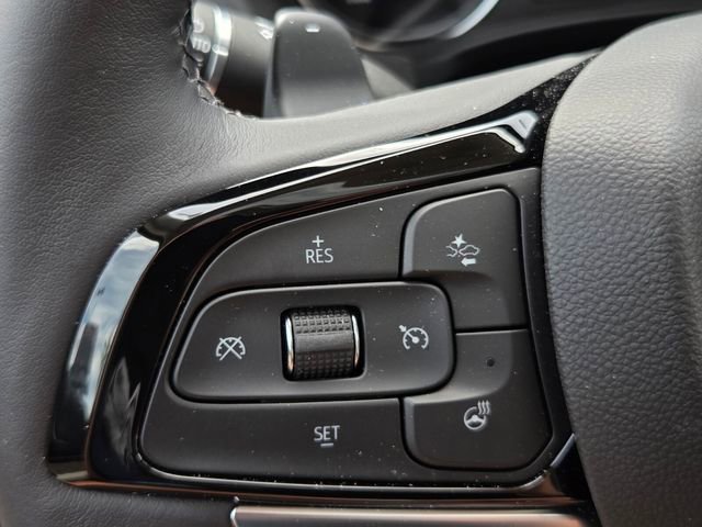 Used 2022 Buick Enclave Essence w/ Experience Buick Package FWD image 21