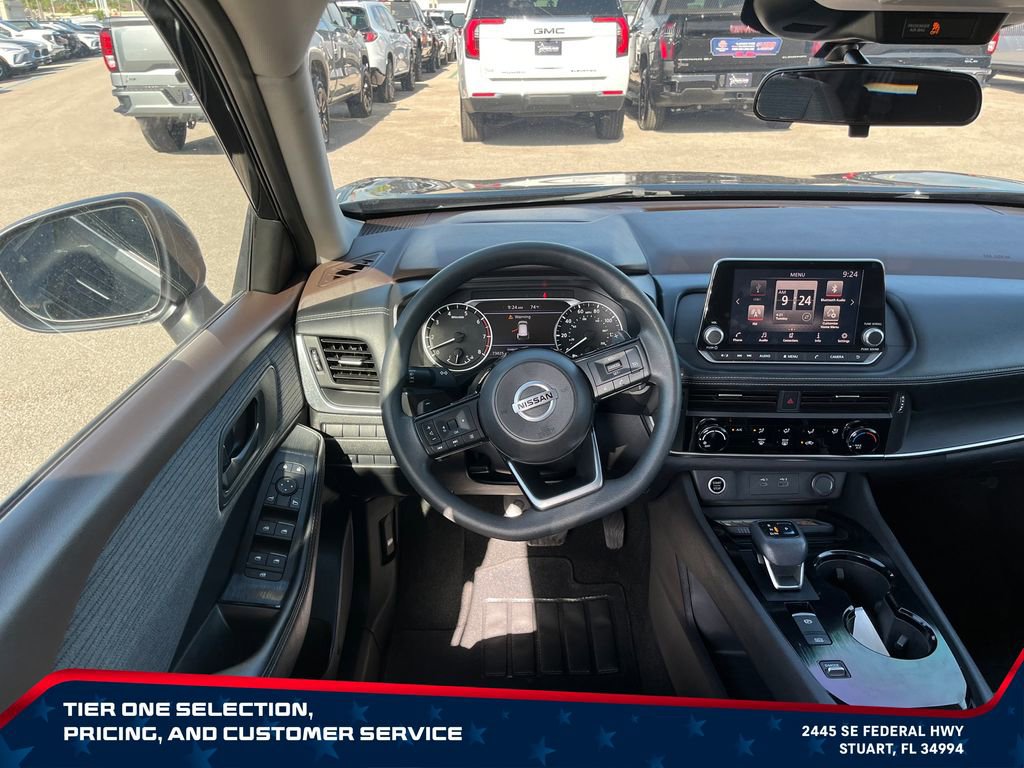 Used 2021 Nissan Rogue S FWD image 13