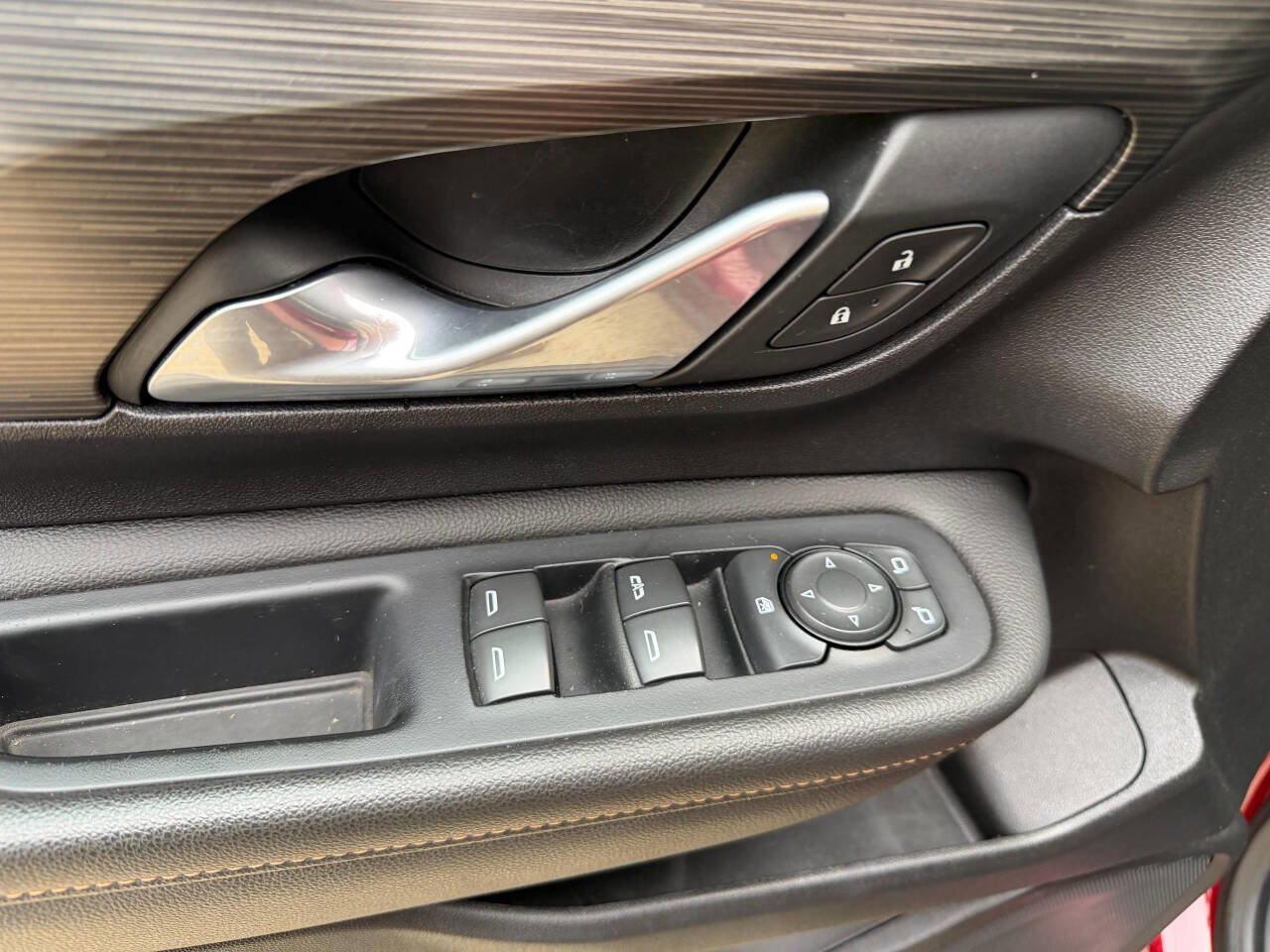 Used 2020 GMC Terrain SLT image 33