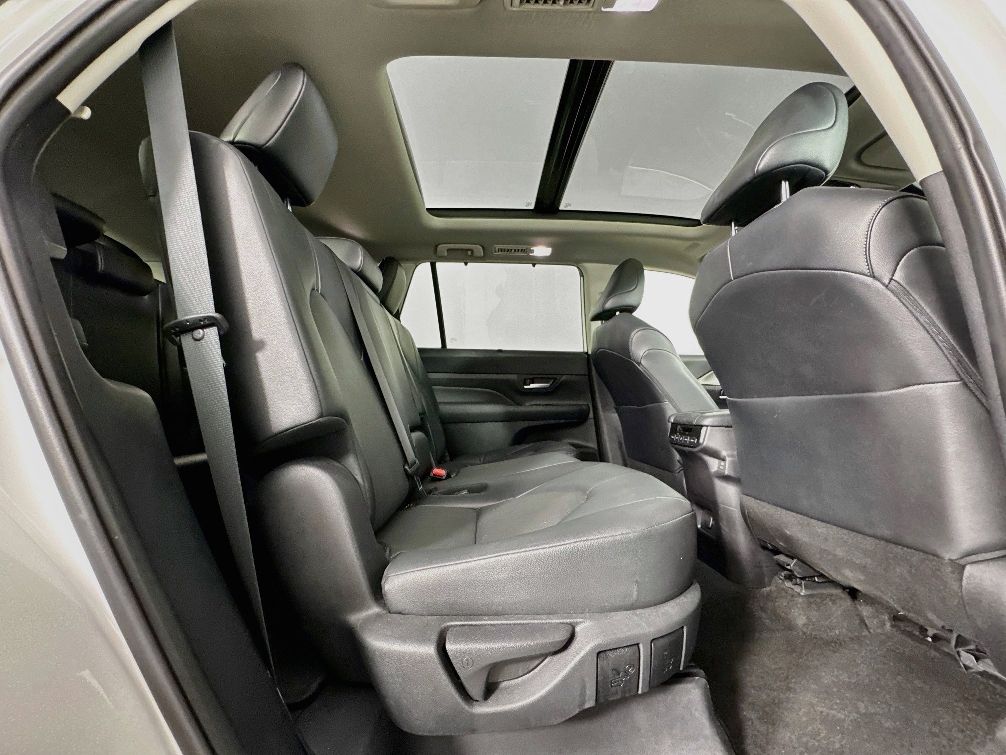 Certified 2025 Toyota Grand Highlander AWD image 29