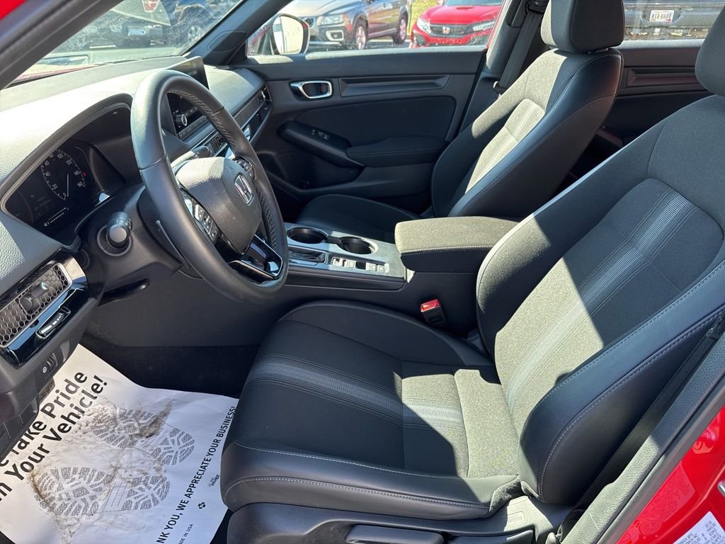 Used 2025 Honda Civic Sport image 26