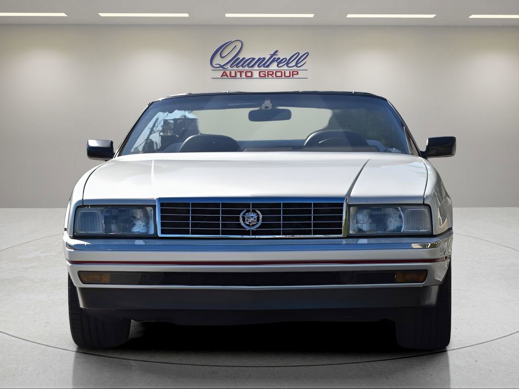 Used 1990 Cadillac Allante Base FWD image 9