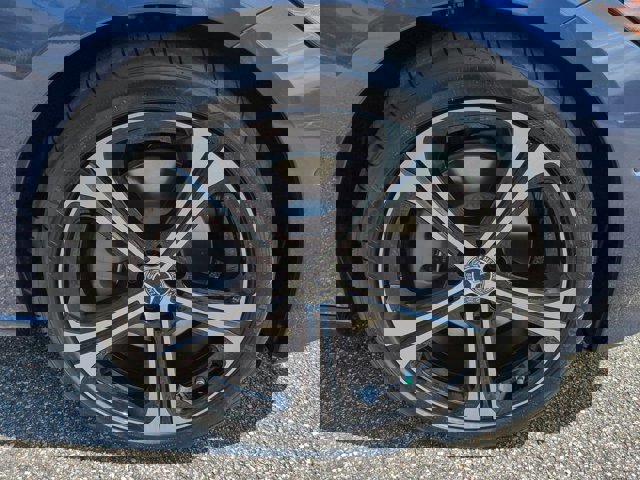 Used 2025 Mercedes-Benz C 300 Sedan image 11