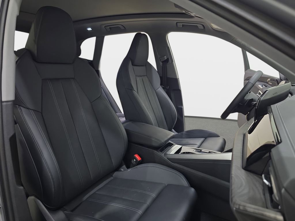 Used 2025 Audi Q5 Premium Plus w/ Premium Plus image 12