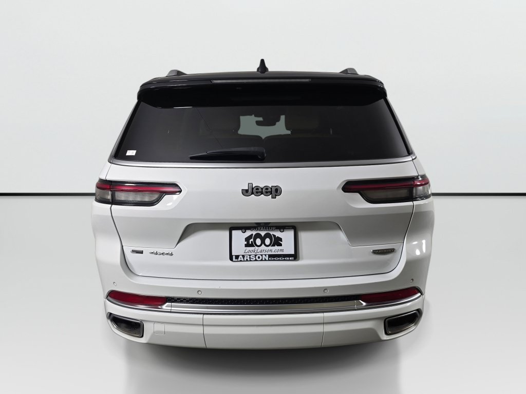 Used 2023 Jeep Grand Cherokee L Summit AWD/4WD image 4
