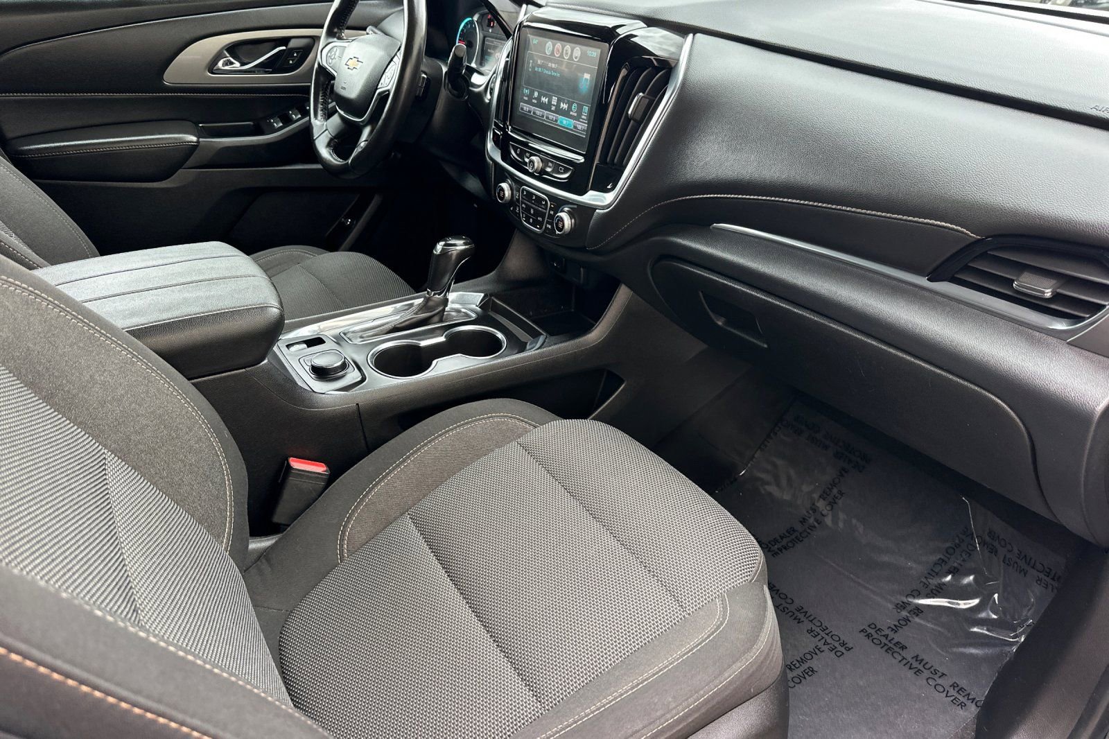 Used 2018 Chevrolet Traverse LT FWD image 21