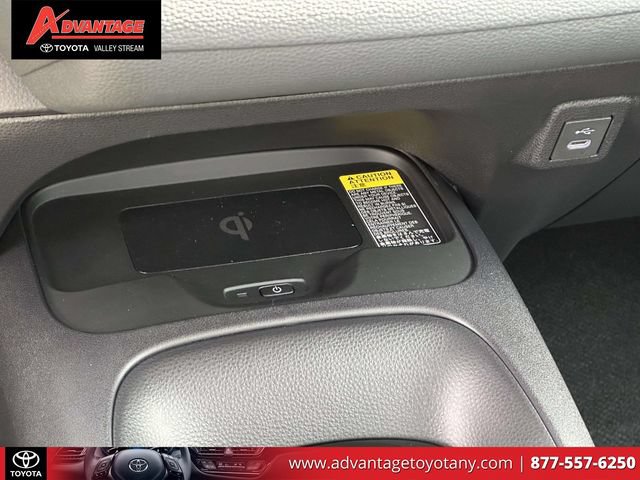 Used 2025 Toyota Corolla LE FWD image 34